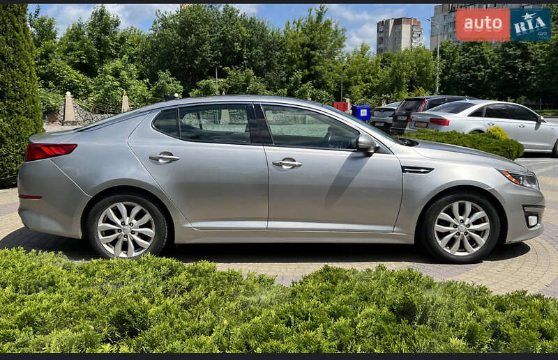 Седан Kia Optima 2014 в Львове
