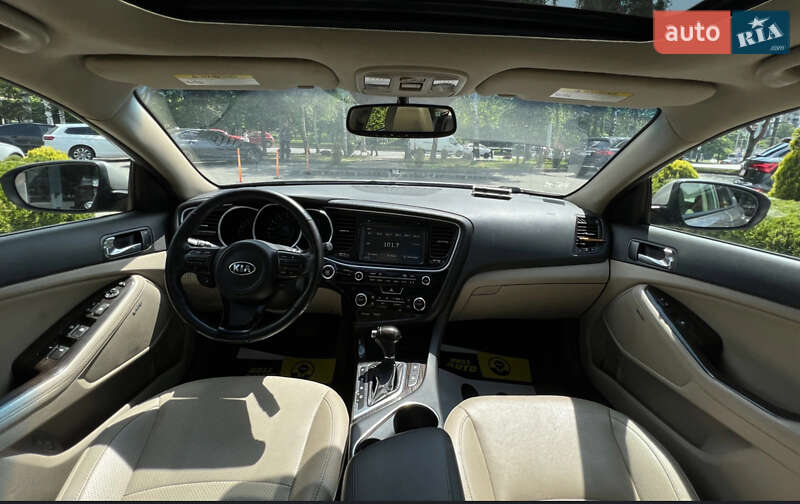 Седан Kia Optima 2014 в Львове