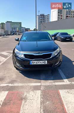Седан Kia Optima 2013 в Вишневом