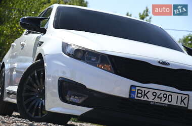 Седан Kia Optima 2012 в 