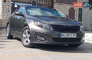 Седан Kia Optima 2014 в 