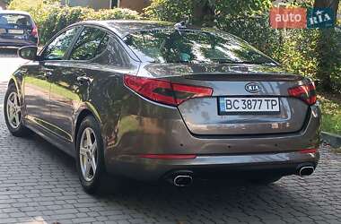 Седан Kia Optima 2014 в 