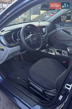 Седан Kia Optima 2015 в 