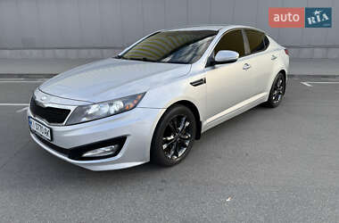 Седан Kia Optima 2012 в Києві