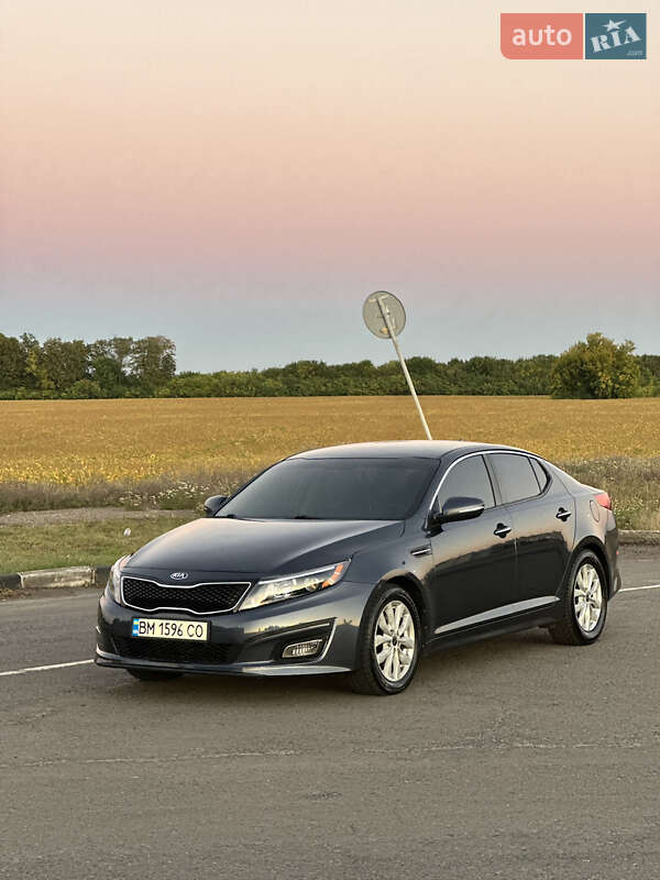 Седан Kia Optima 2015 в 