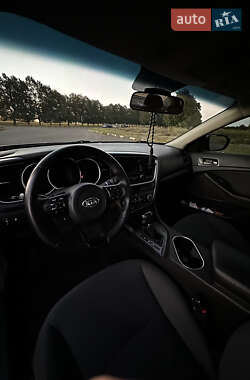 Седан Kia Optima 2015 в 