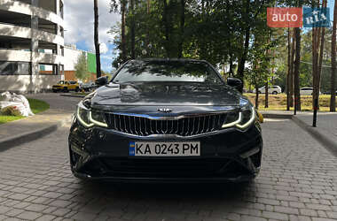 Седан Kia Optima 2019 в 