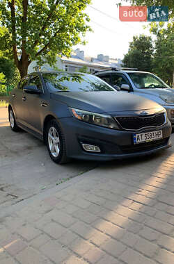 Седан Kia Optima 2015 в Львові