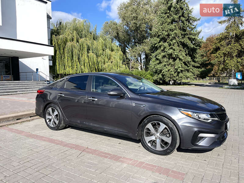 Седан Kia Optima 2018 в Тернополі