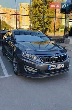 Седан Kia Optima 2012 в Києві