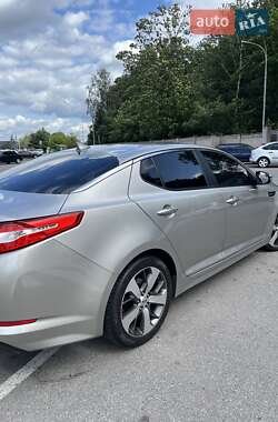 Седан Kia Optima 2011 в 