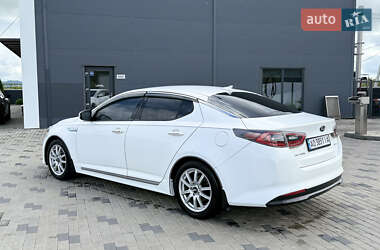 Седан Kia Optima 2015 в 