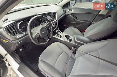 Седан Kia Optima 2015 в 