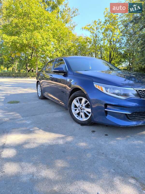 Седан Kia Optima 2016 в Киеве фото 5 Седан Kia Optima 2016 в Киеве