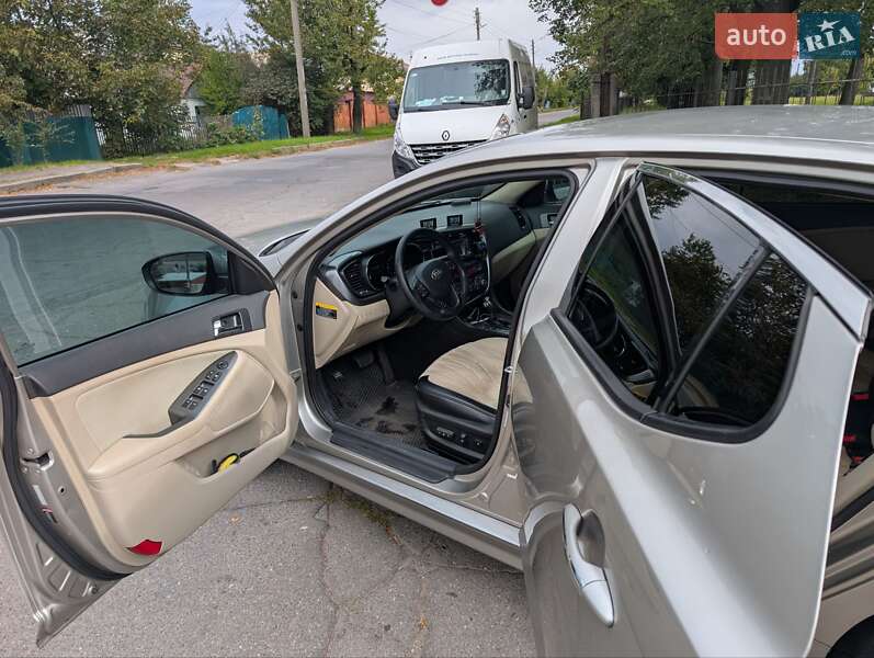 Седан Kia Optima 2013 в Виннице