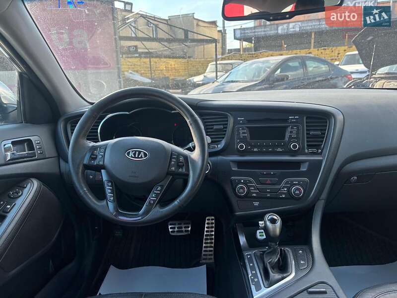 Седан Kia Optima 2012 в Запорожье