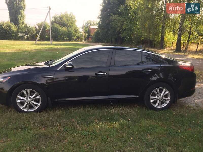 Седан Kia Optima 2012 в Монастырище