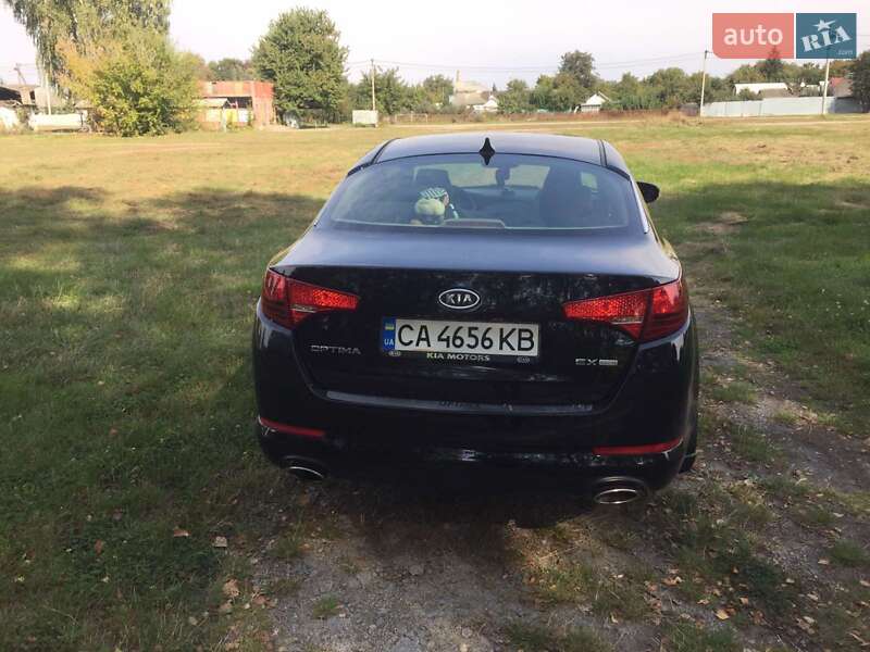 Седан Kia Optima 2012 в Монастырище