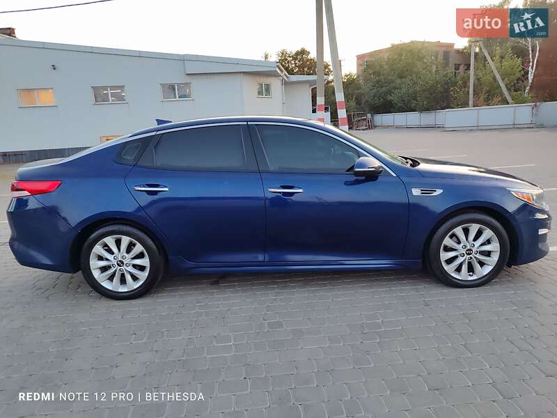 Седан Kia Optima 2016 в Кременчуге