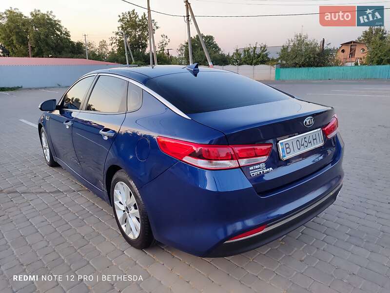 Седан Kia Optima 2016 в Кременчуге