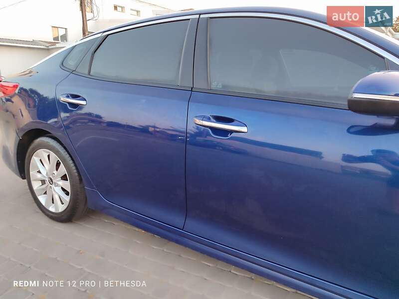 Седан Kia Optima 2016 в Кременчуге