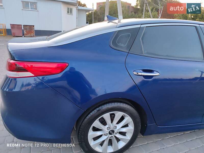 Седан Kia Optima 2016 в Кременчуге