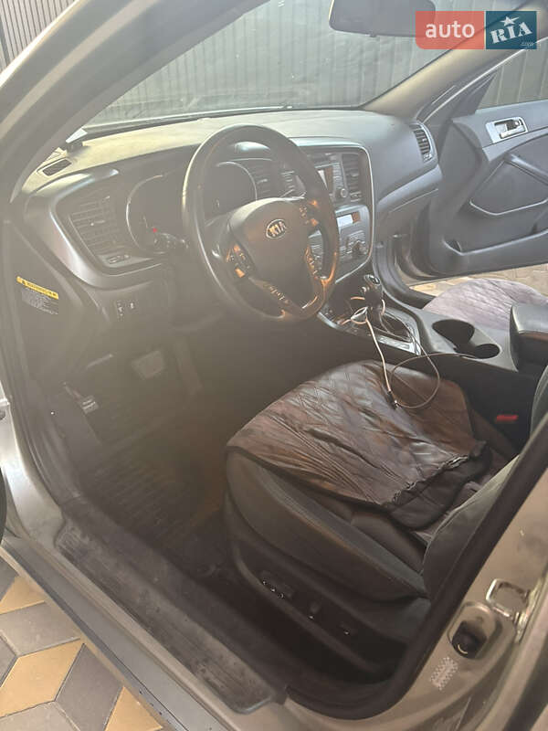 Седан Kia Optima 2013 в Киеве