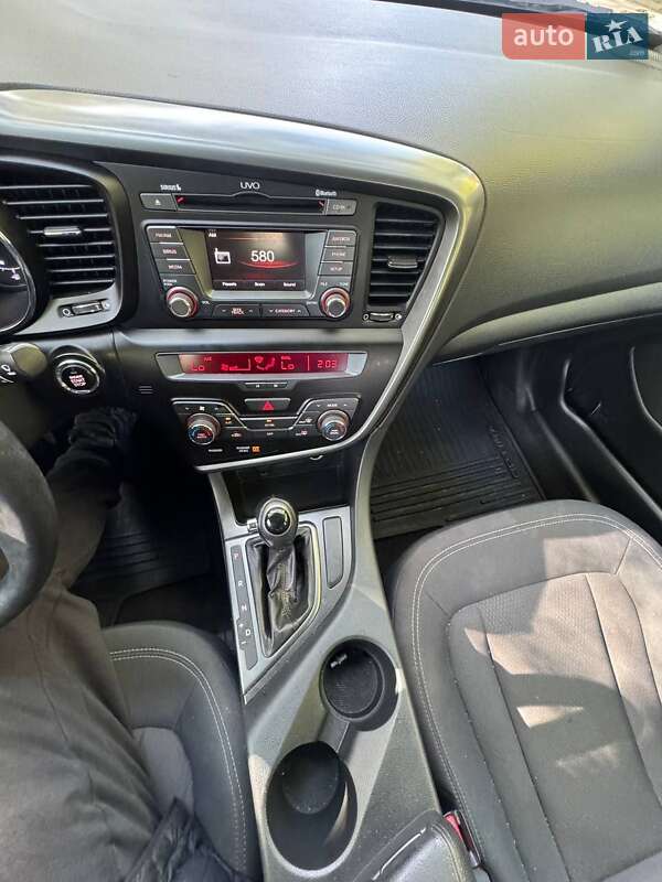Седан Kia Optima 2011 в Запорожье
