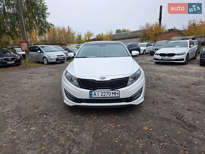 Седан Kia Optima 2013 в Шостке