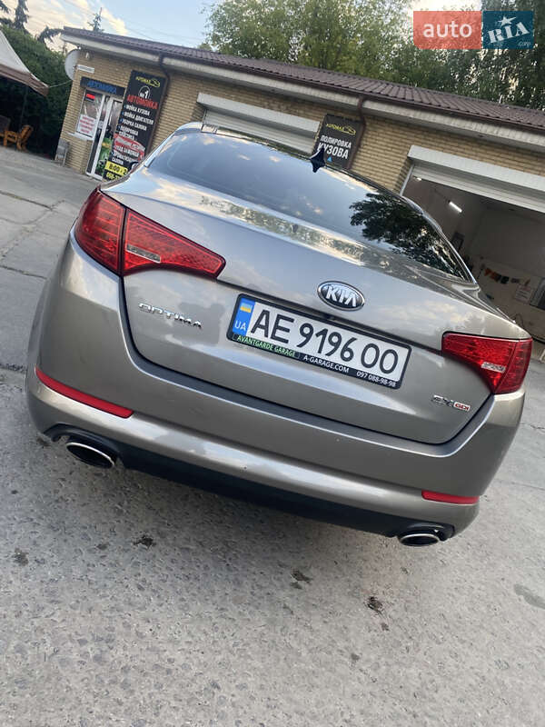 Седан Kia Optima 2013 в Дніпрі