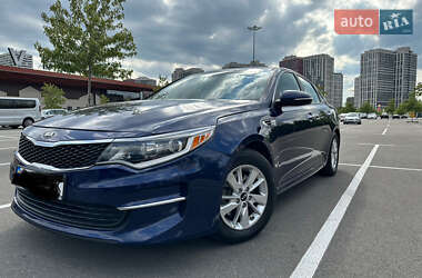 Седан Kia Optima 2017 в Киеве