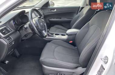 Седан Kia Optima 2017 в 