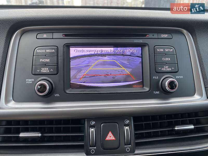 Седан Kia Optima 2017 в Киеве