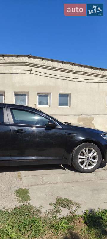 Седан Kia Optima 2012 в Песчанке