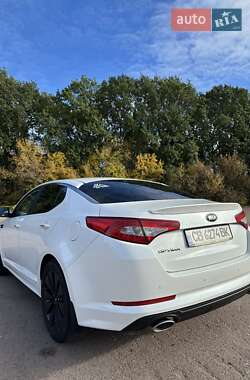 Седан Kia Optima 2013 в  фото 8 Седан Kia Optima 2013 в