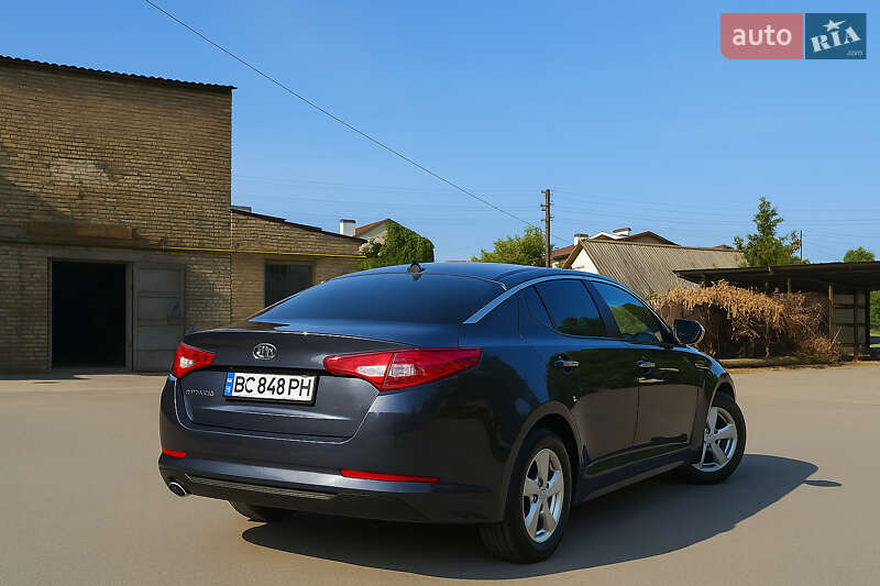 Седан Kia Optima 2015 в Вишневому фото 10 Седан Kia Optima 2015 в Вишневому