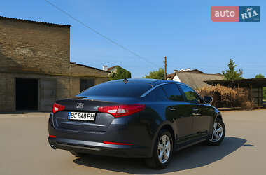 Седан Kia Optima 2015 в  фото 10 Седан Kia Optima 2015 в