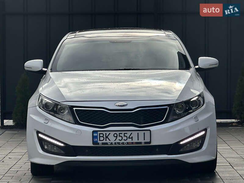 Седан Kia Optima 2012 в Рівному