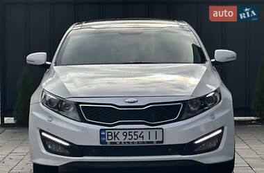 Седан Kia Optima 2012 в 