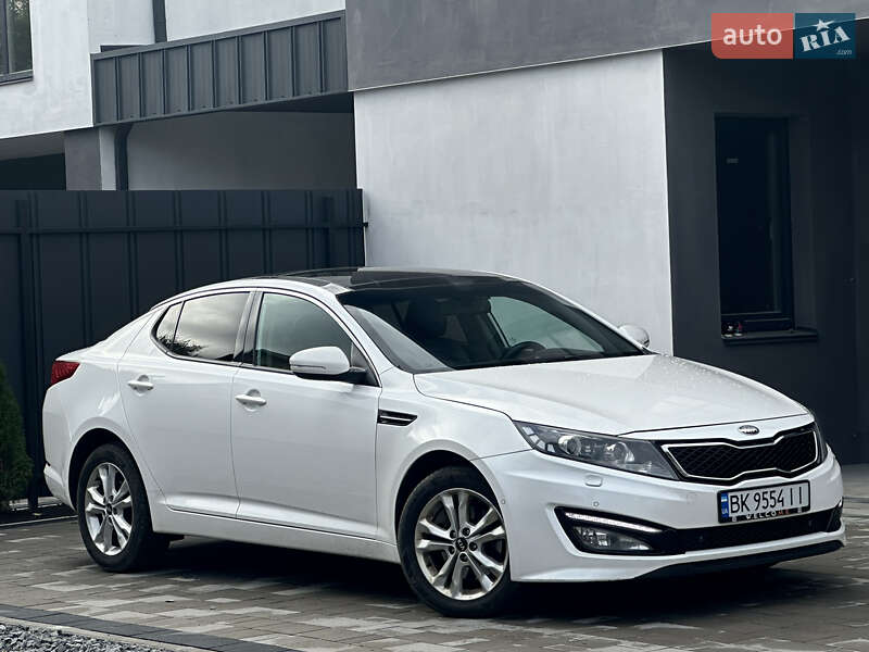 Седан Kia Optima 2012 в Рівному