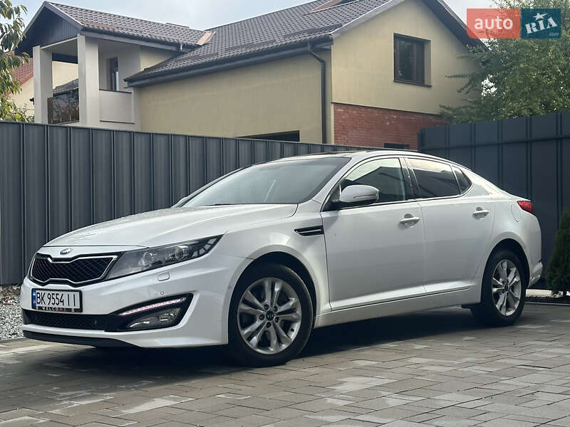 Седан Kia Optima 2012 в Рівному
