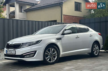 Седан Kia Optima 2012 в 