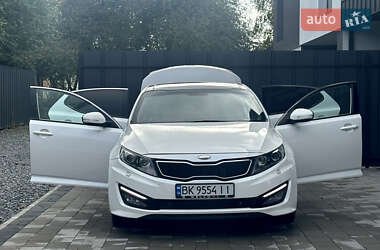 Седан Kia Optima 2012 в 
