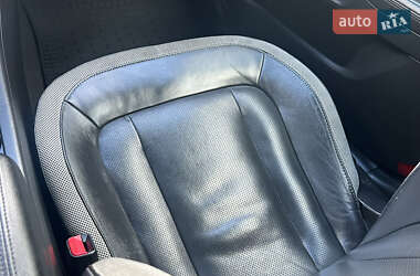 Седан Kia Optima 2012 в 