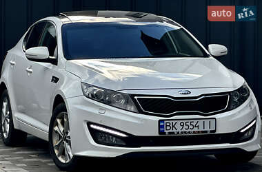 Седан Kia Optima 2012 в 