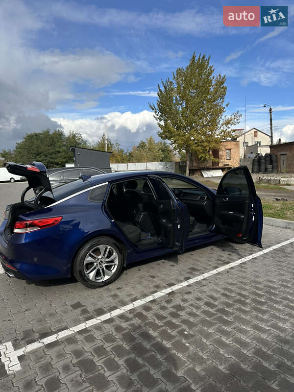 Седан Kia Optima 2016 в Виннице