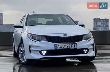 Седан Kia Optima 2017 в 