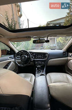 Седан Kia Optima 2014 в 