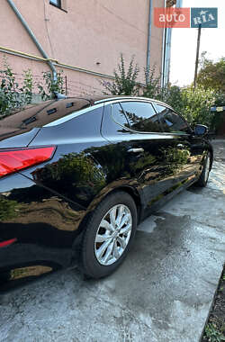 Седан Kia Optima 2014 в 