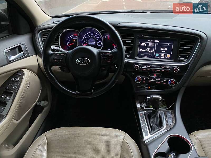 Седан Kia Optima 2014 в Киеве